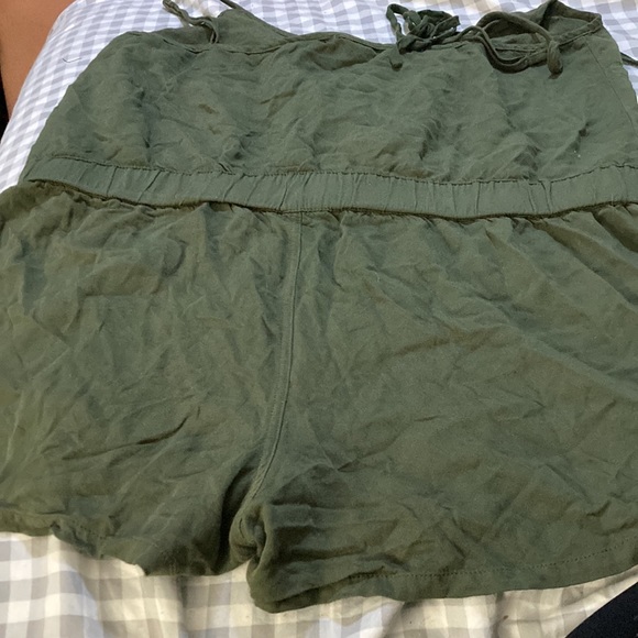 Fashion Nova romper 💚 - Picture 9 of 9